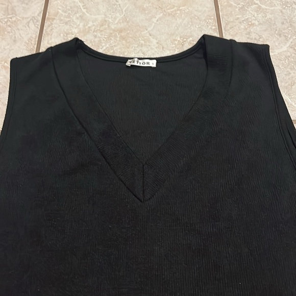 Vetior Black V Neck Pocketed Sweater Vest Mini Dress - Picture 8 of 15